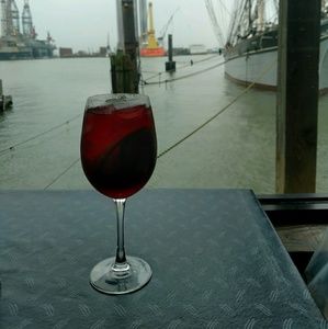 Meet your Posher, Patricia